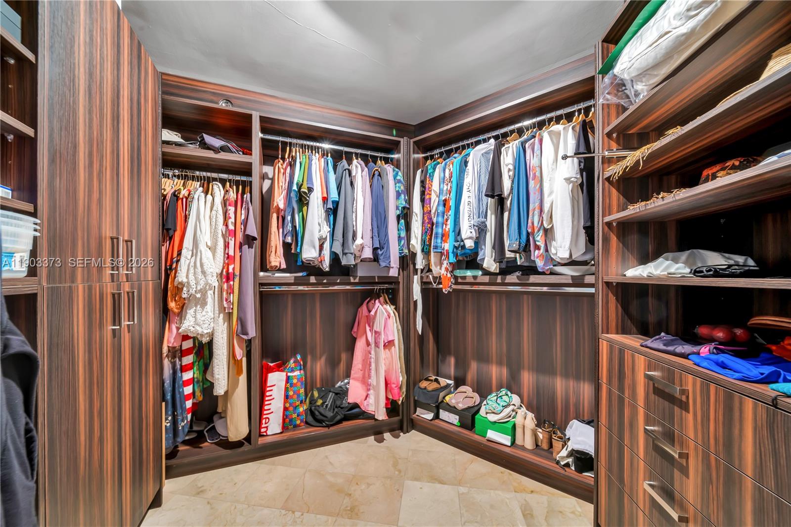 OCEAN ONE CONDO - Residential