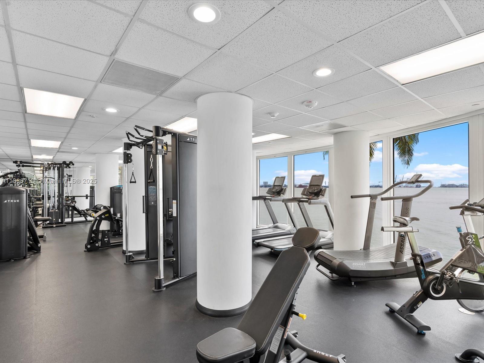 ISOLA CONDO - Residential