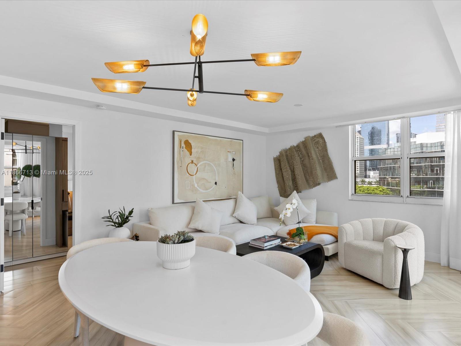 ISOLA CONDO - Residential