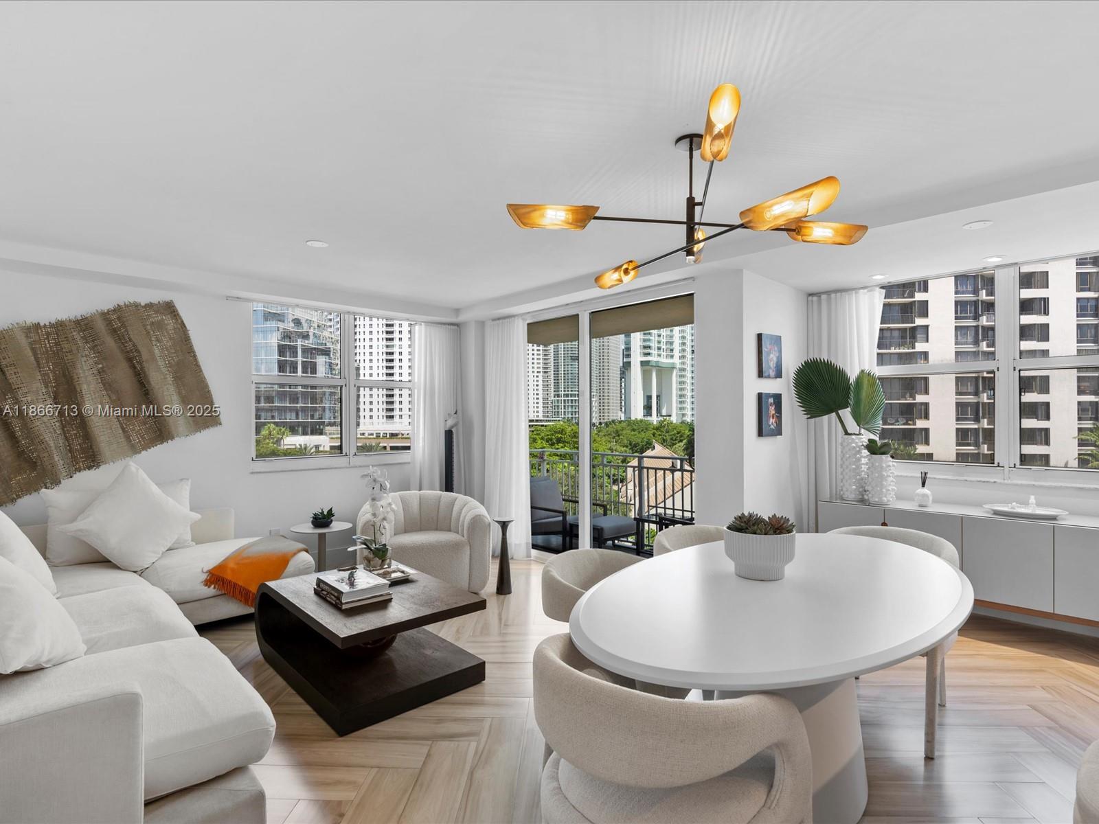 ISOLA CONDO - Residential