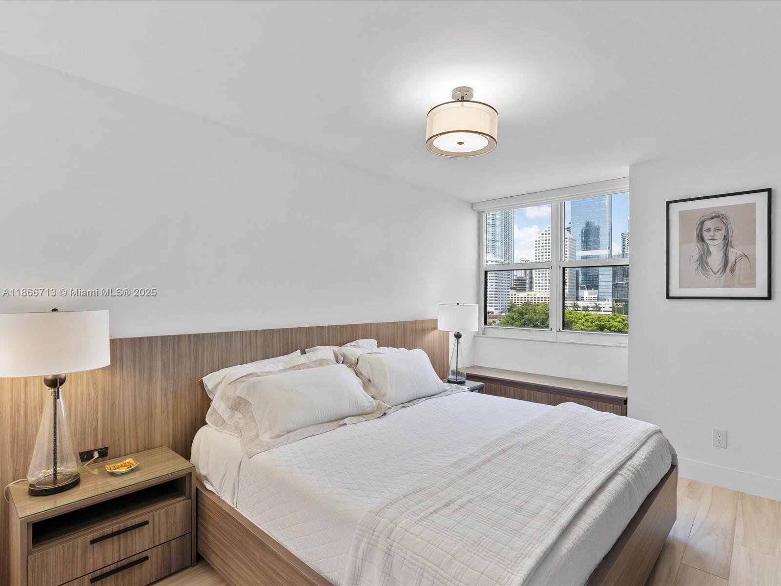 ISOLA CONDO - Residential