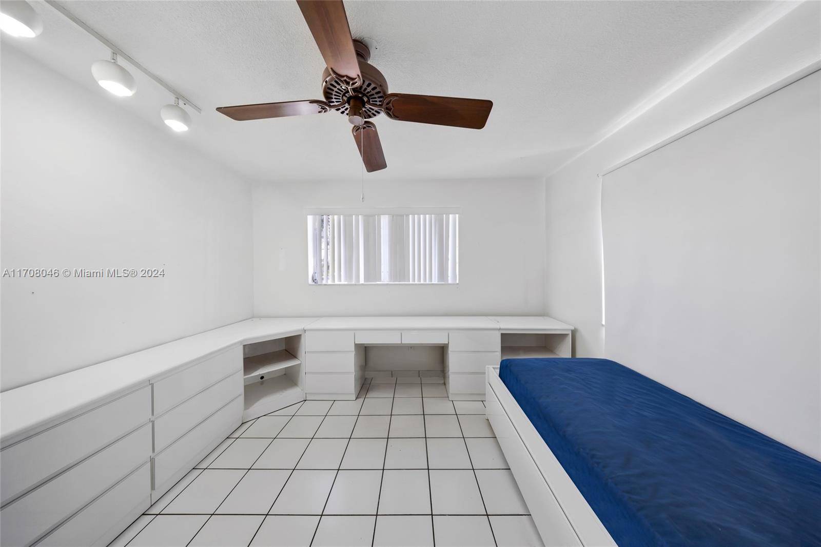 NEW SHENANDOAH - Residential