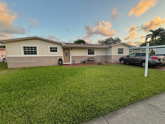 Property for Sale at 6760 Sw 10th Ct Ct, Pembroke Pines, Miami-Dade County, Florida - Bedrooms: 4 
Bathrooms: 3  - $700,000