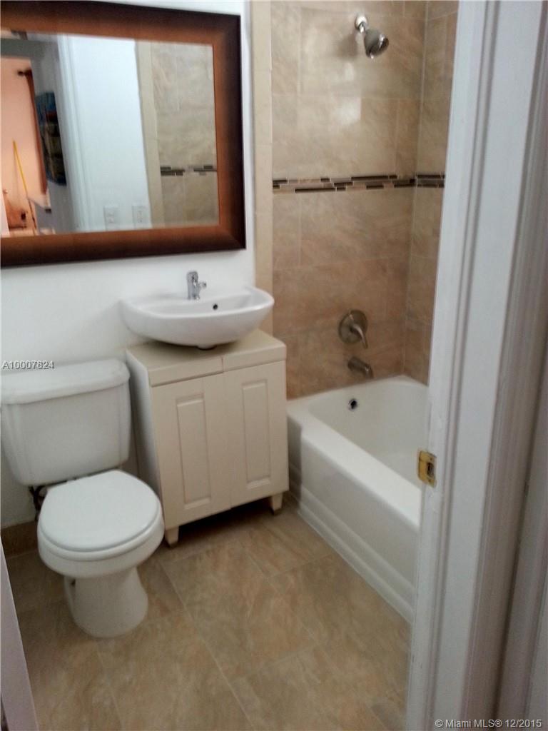 MARSEILLES CONDO - Residential Lease