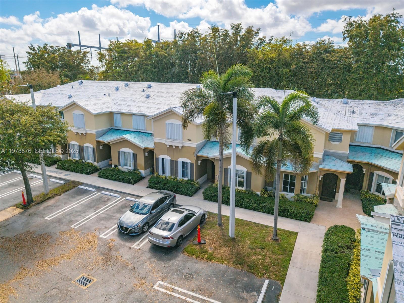 CENTURY PARK CONDO - Residential