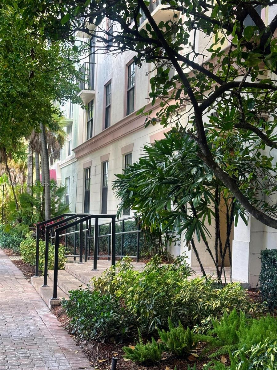 REGENT PARK CONDO - Residential Lease