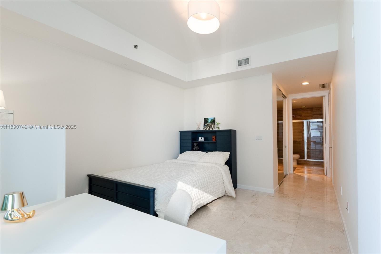 TDR TOWER II CONDO - Residential
