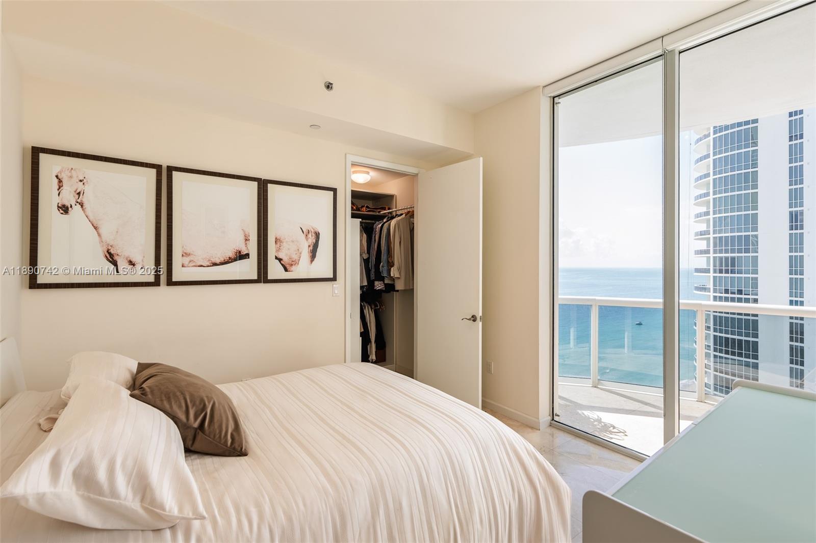 TDR TOWER II CONDO - Residential