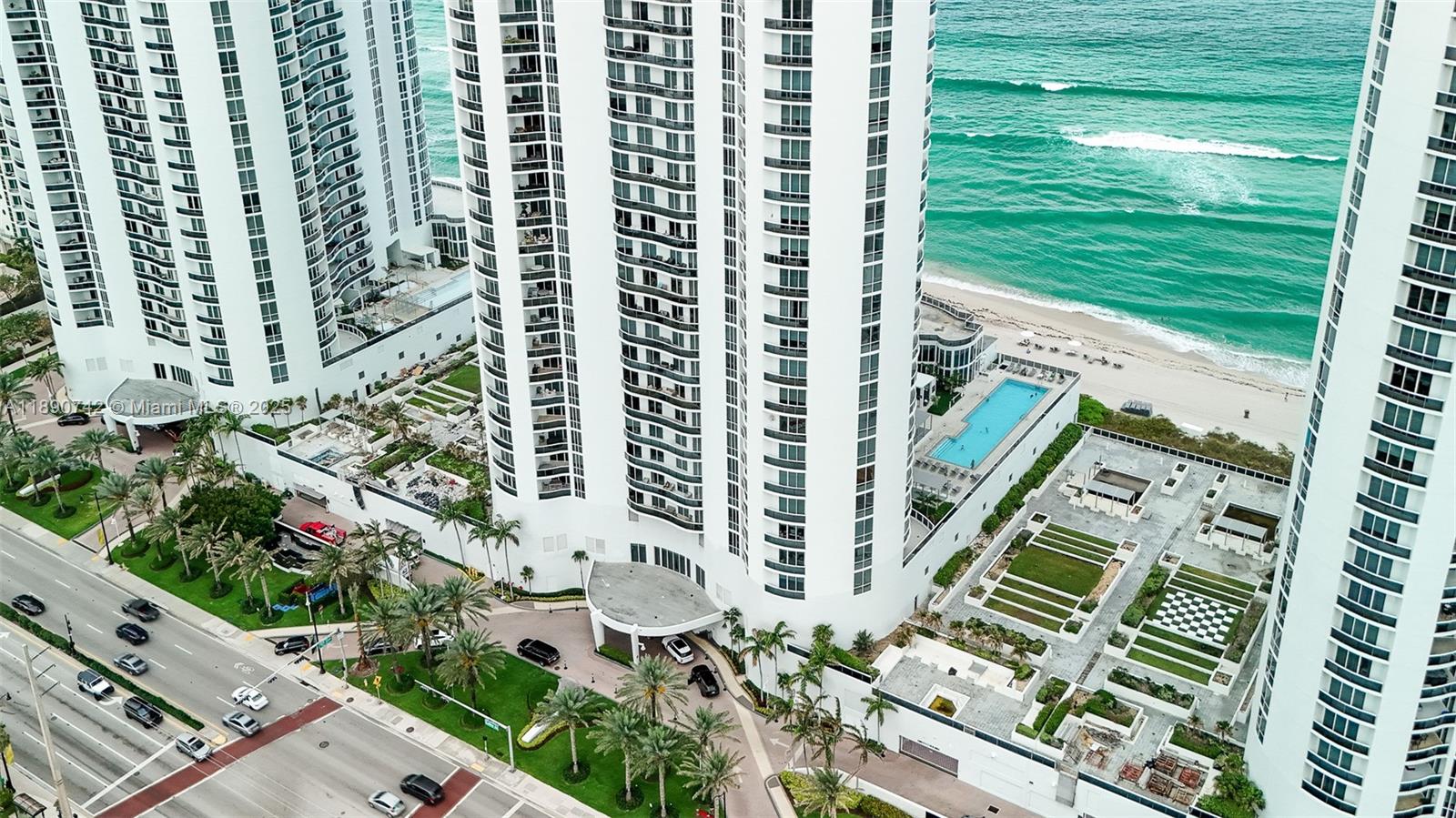 TDR TOWER II CONDO - Residential
