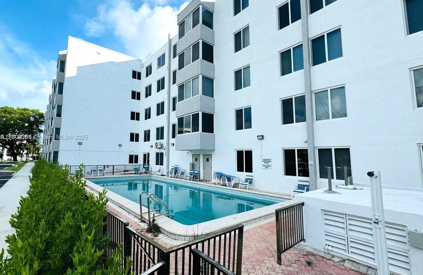 CARIBBEAN BREEZE CONDO - Residential Lease