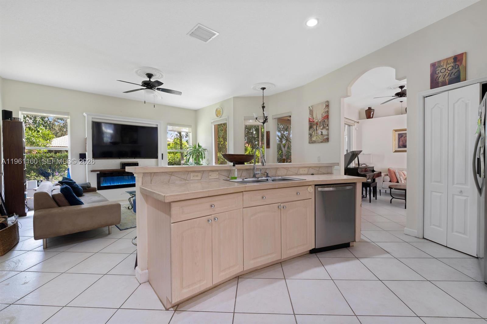 ESTATES OF ROYAL PALM BEA - Residential