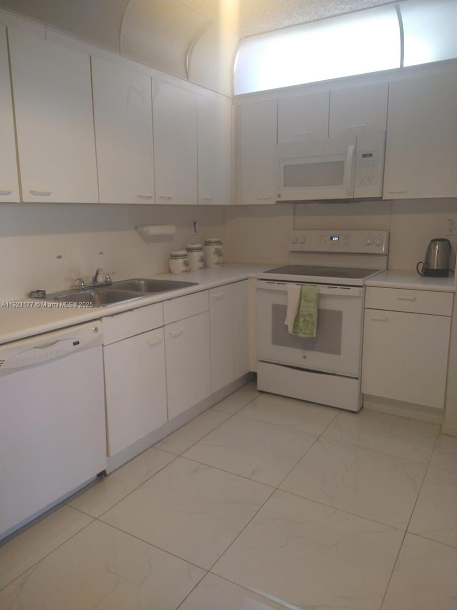 MARBELLA CONDO - Residential Lease