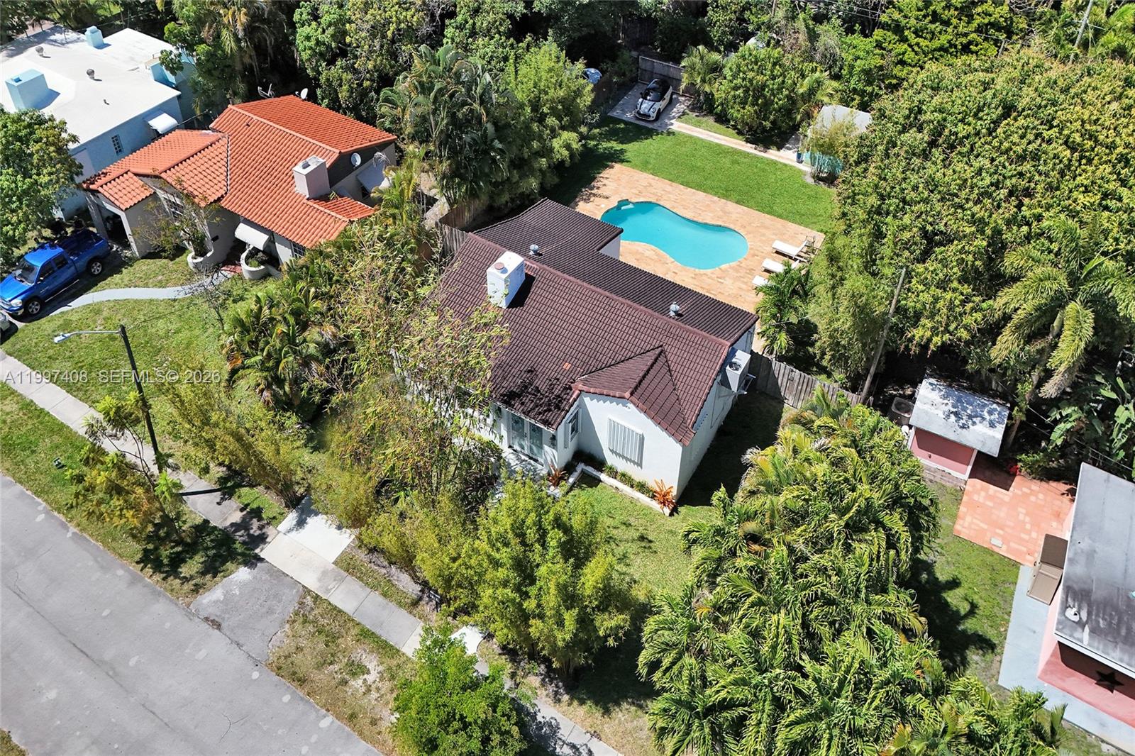 SUNSET TRAILS - Residential