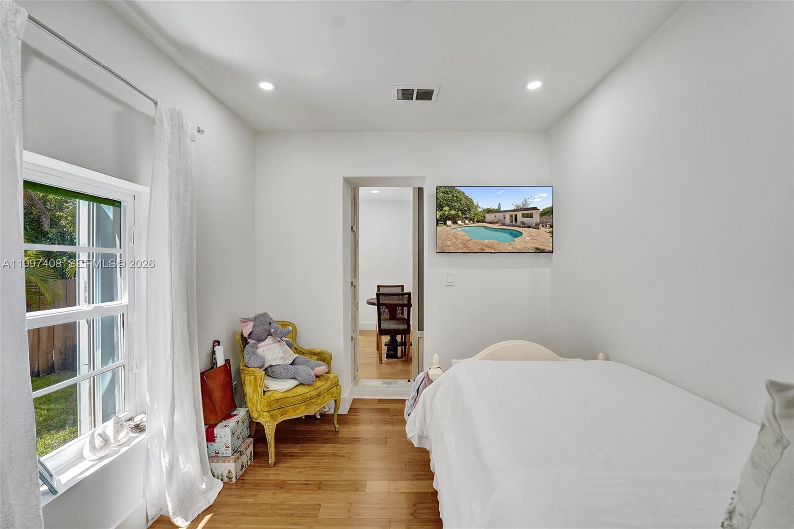 SUNSET TRAILS - Residential