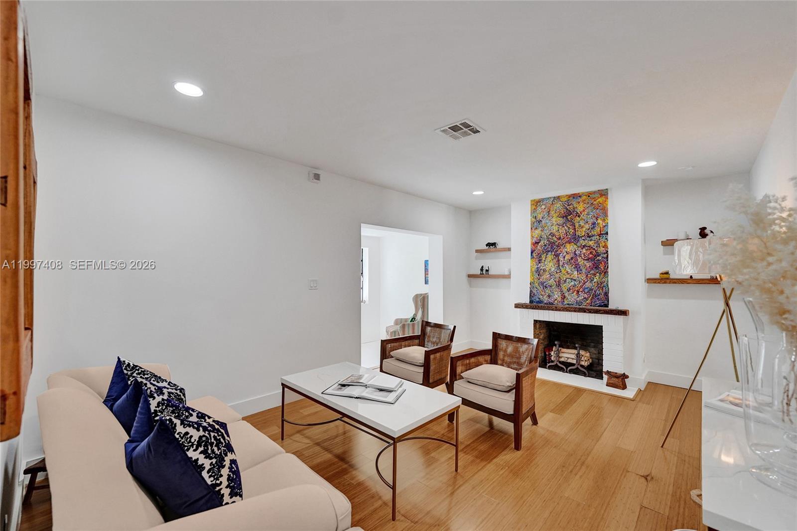 SUNSET TRAILS - Residential