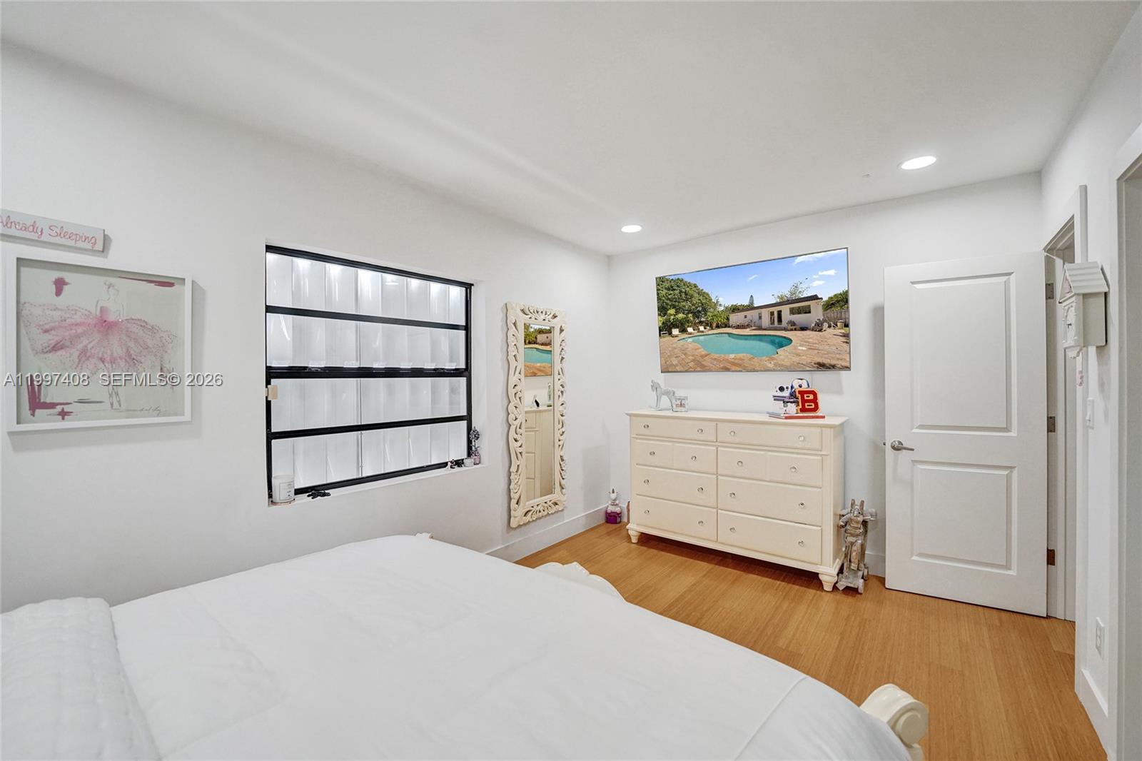 SUNSET TRAILS - Residential