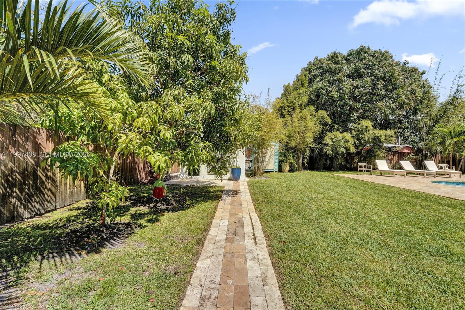 SUNSET TRAILS - Residential