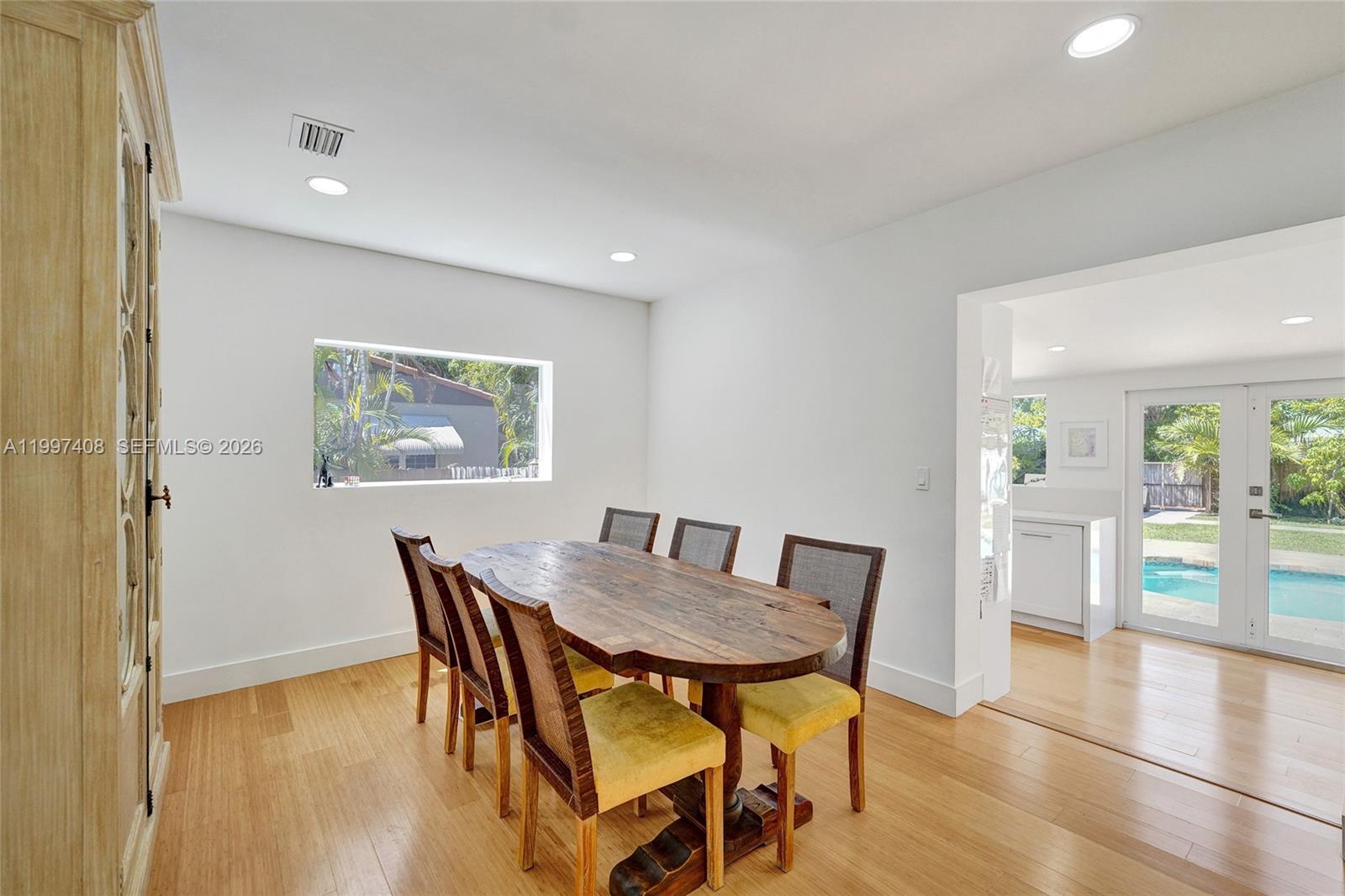 SUNSET TRAILS - Residential