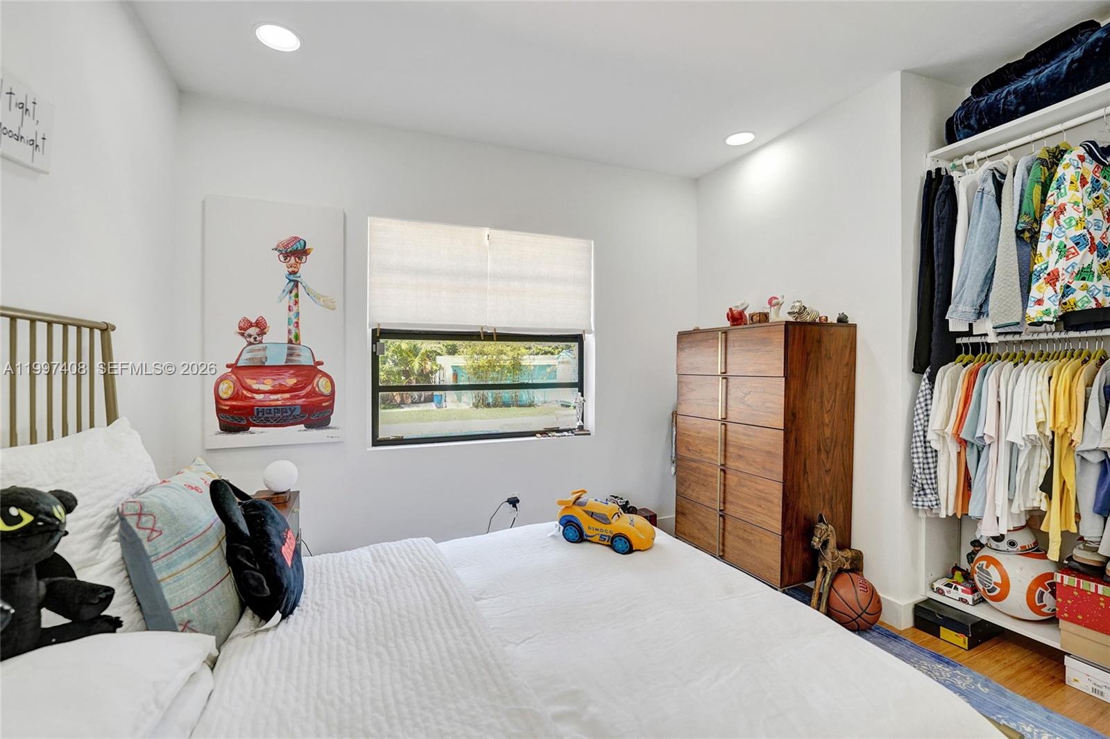 SUNSET TRAILS - Residential