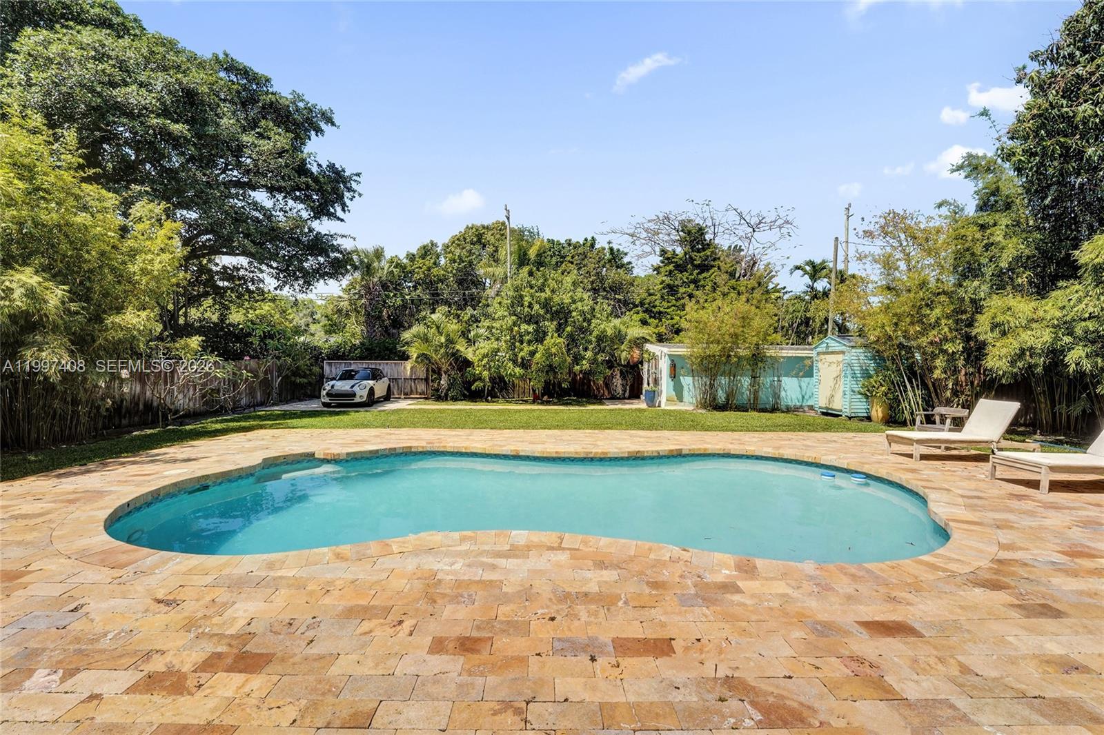 SUNSET TRAILS - Residential