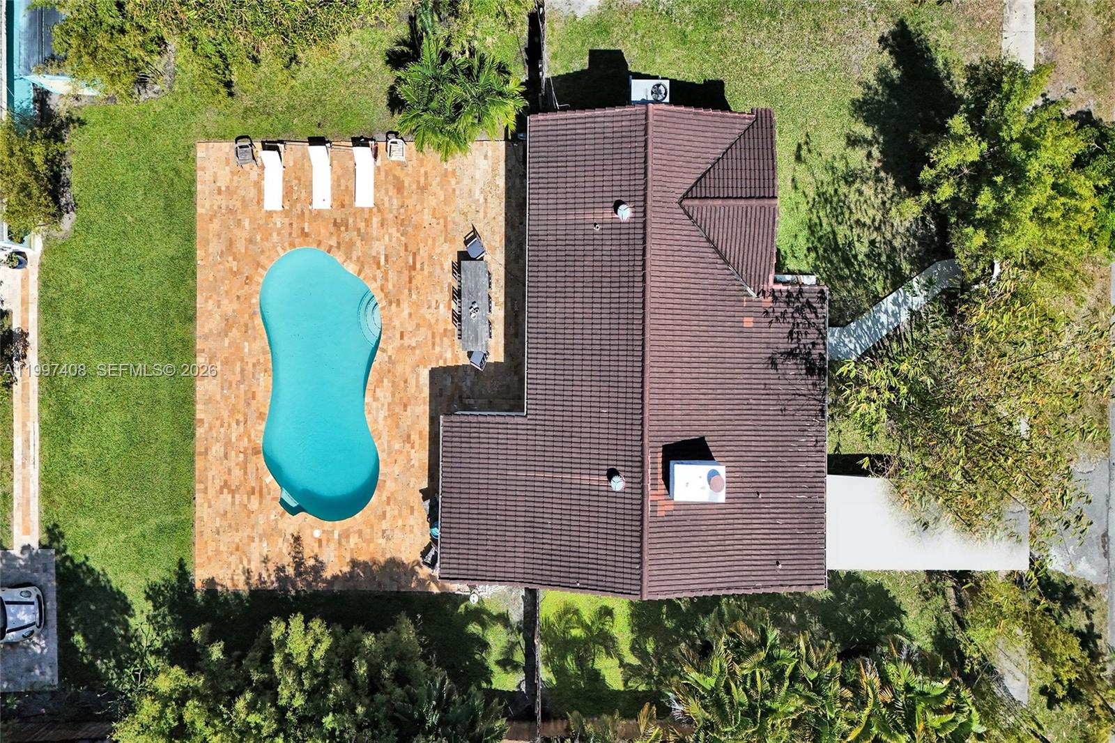 SUNSET TRAILS - Residential