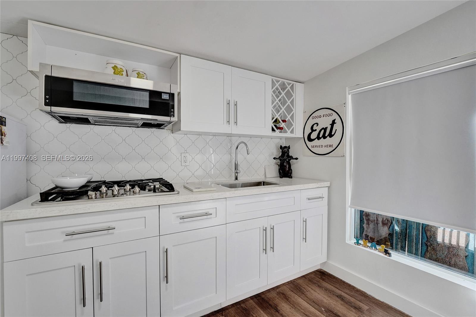 SUNSET TRAILS - Residential