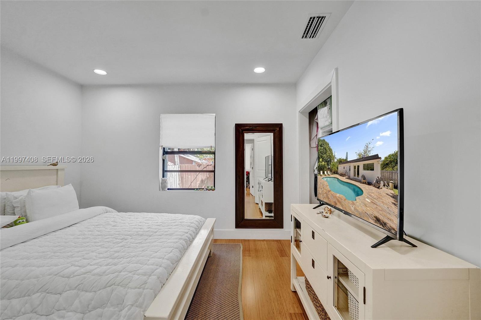 SUNSET TRAILS - Residential