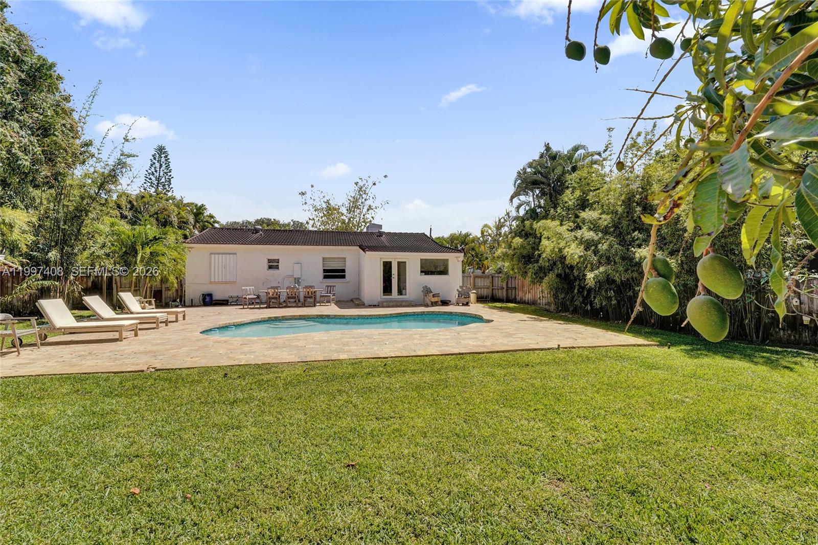 SUNSET TRAILS - Residential