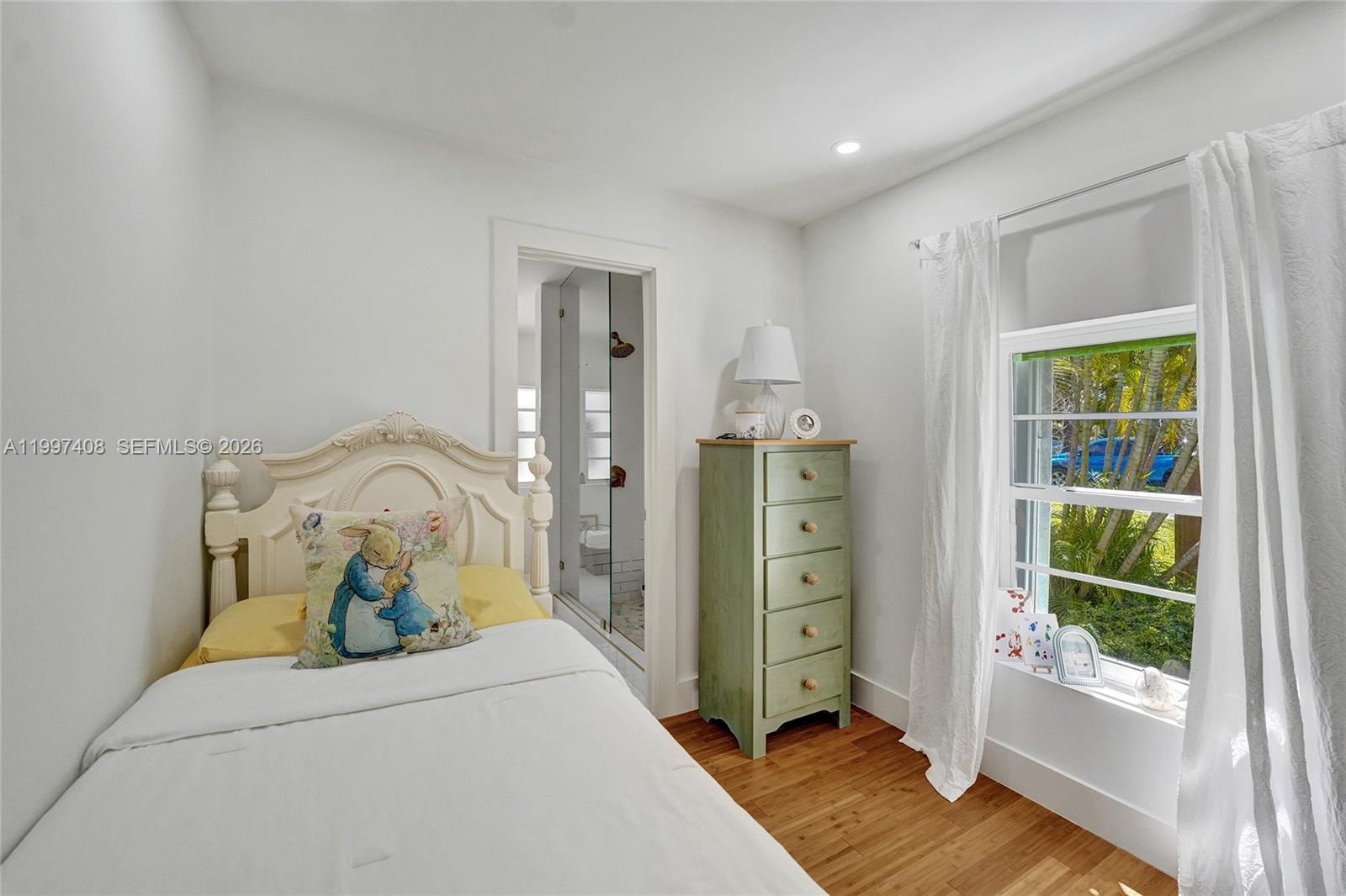 SUNSET TRAILS - Residential