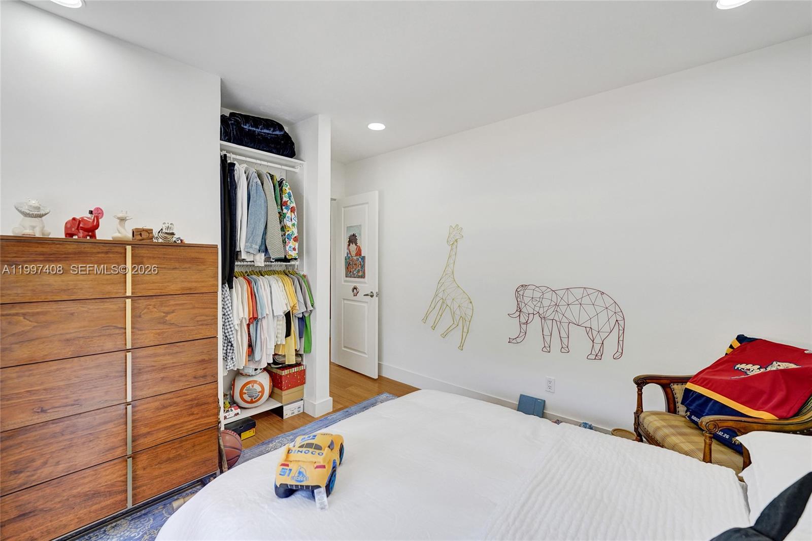 SUNSET TRAILS - Residential