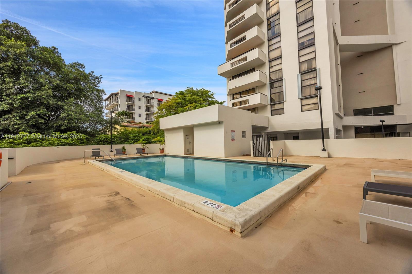 GABLES PARK TOWER CONDO - Residential
