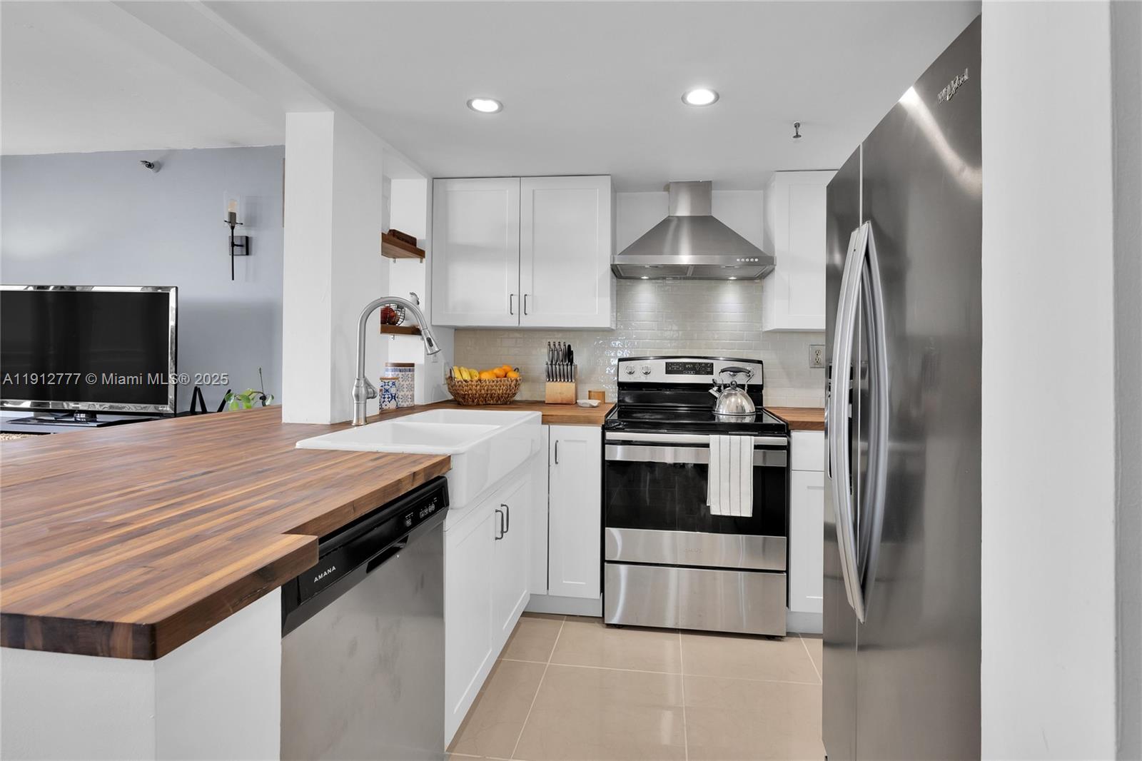 GABLES PARK TOWER CONDO - Residential