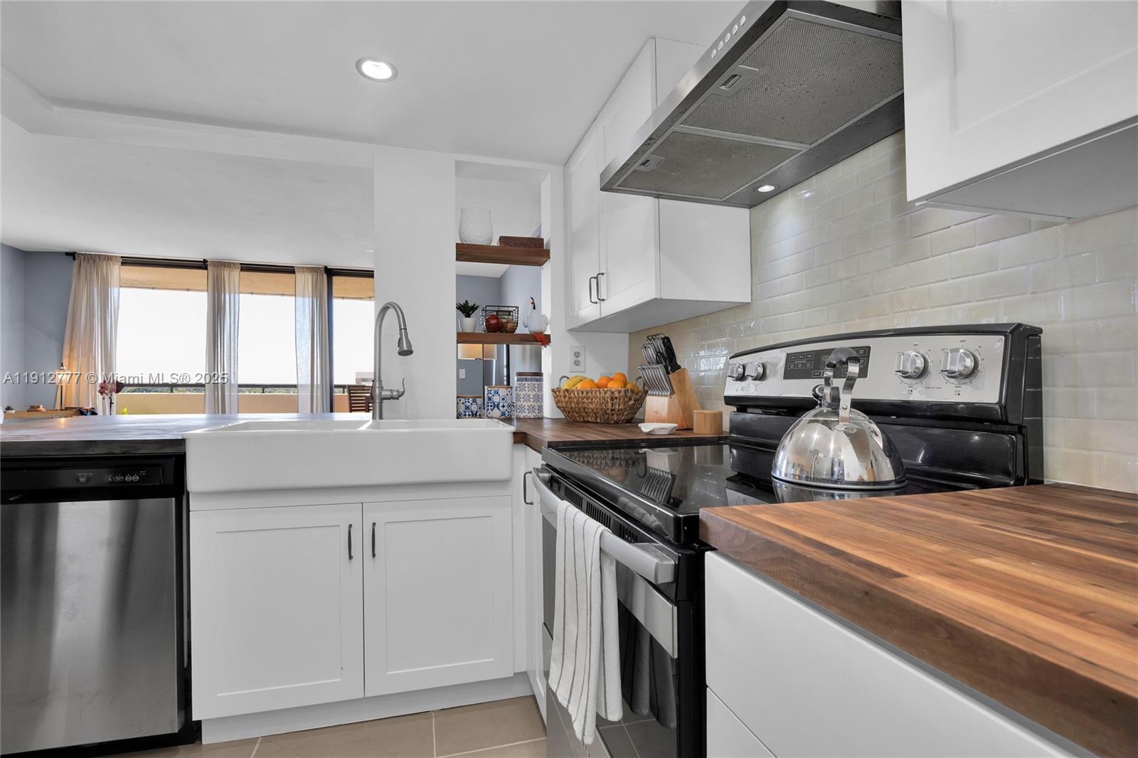 GABLES PARK TOWER CONDO - Residential