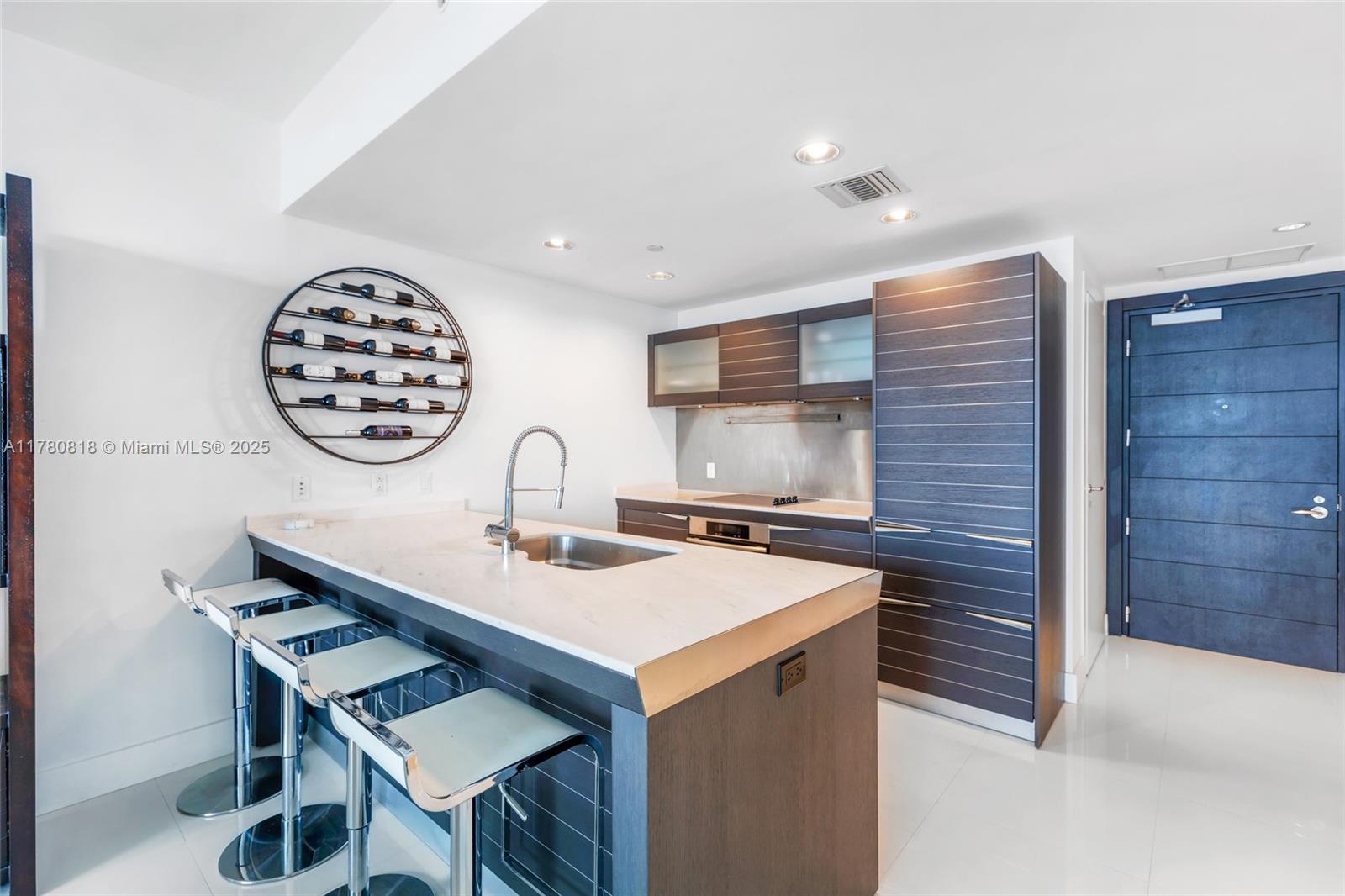 Rental Property at 200 Biscayne Boulevard Way 3912, Miami, Broward County, Florida - Bedrooms: 1 
Bathrooms: 2  - $4,100 MO.