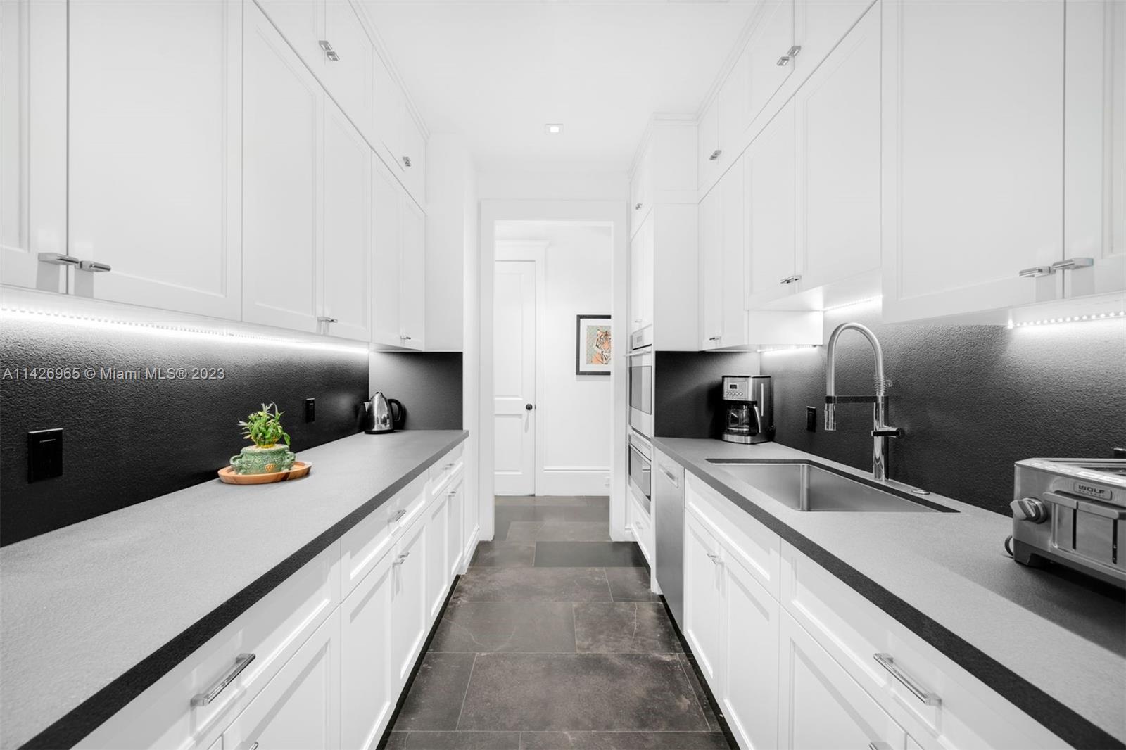 OLD CUTLER BAY SEC FIVE - Residential