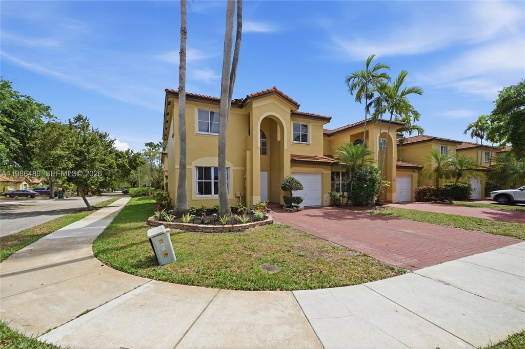 Photo of 192 W Forest Oak Cir, Davie, FL 33325 (MLS # A11986489)