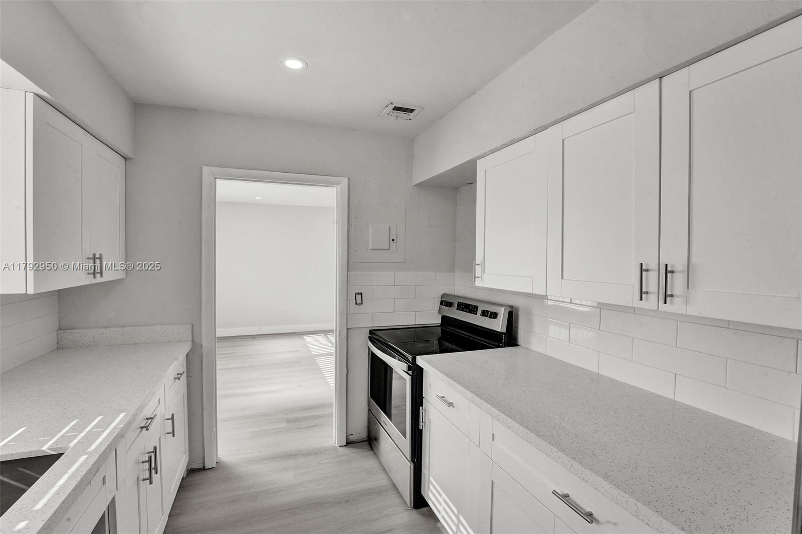 HOLLYWOOD BEACH HEIGHTS S - Residential Income