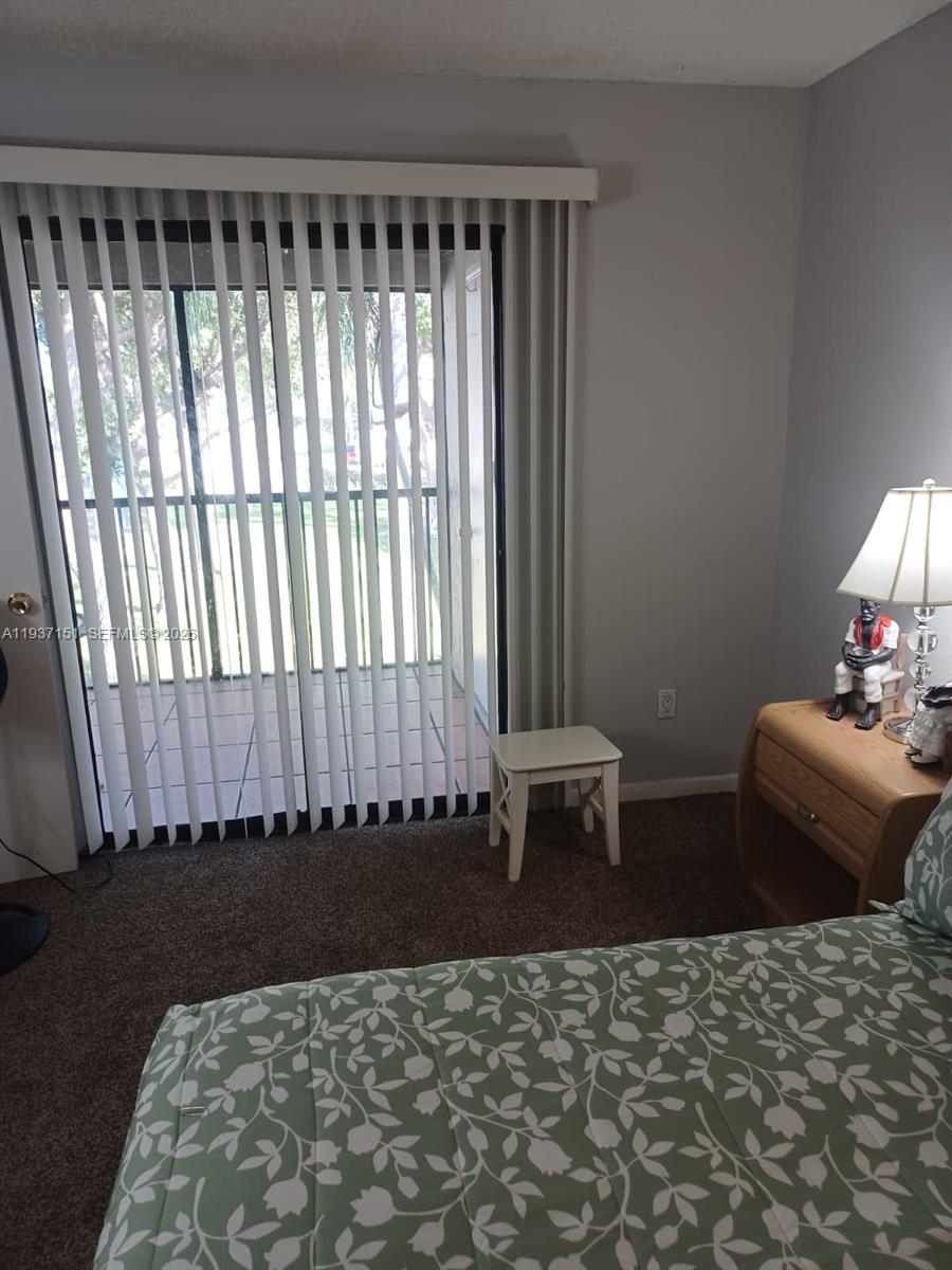 LAKESHORE CONDO 4 - Residential