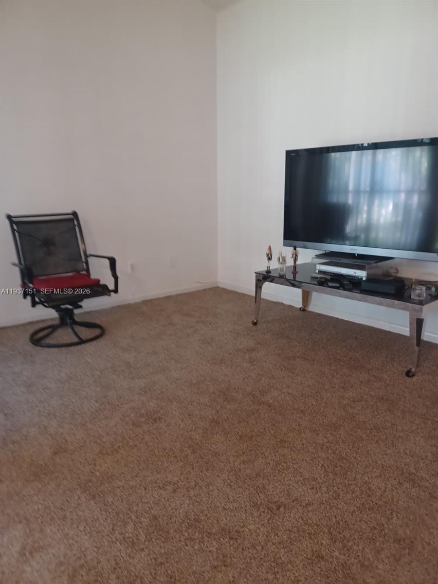 LAKESHORE CONDO 4 - Residential