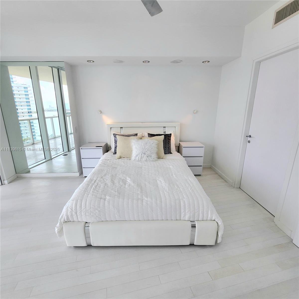 ICON CONDO - Residential Lease