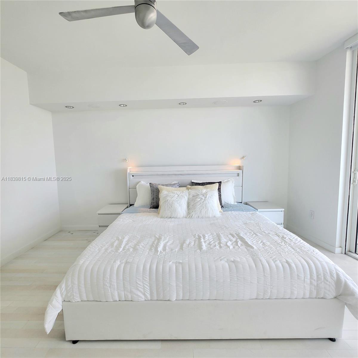 ICON CONDO - Residential Lease