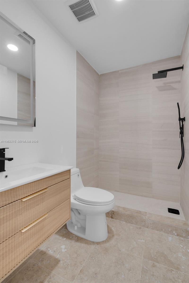 MIAMI LAKES GOLF COURSE V - Residential