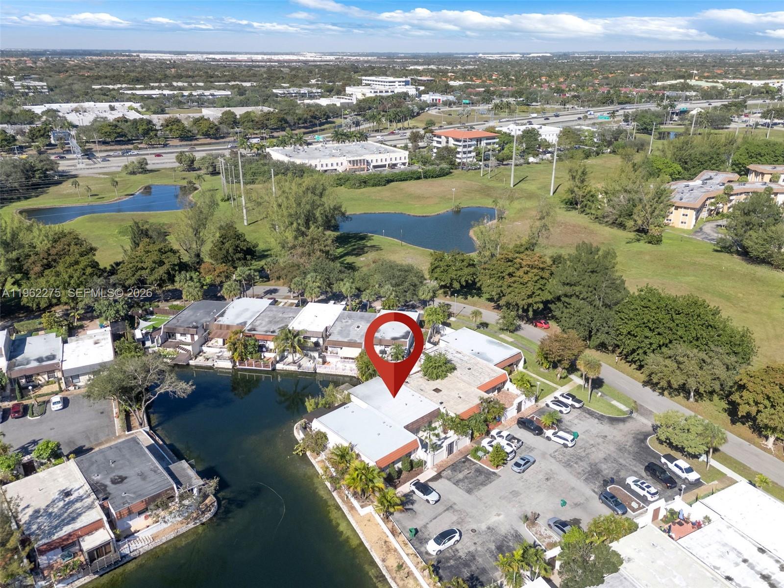 MIAMI LAKES GOLF COURSE V - Residential