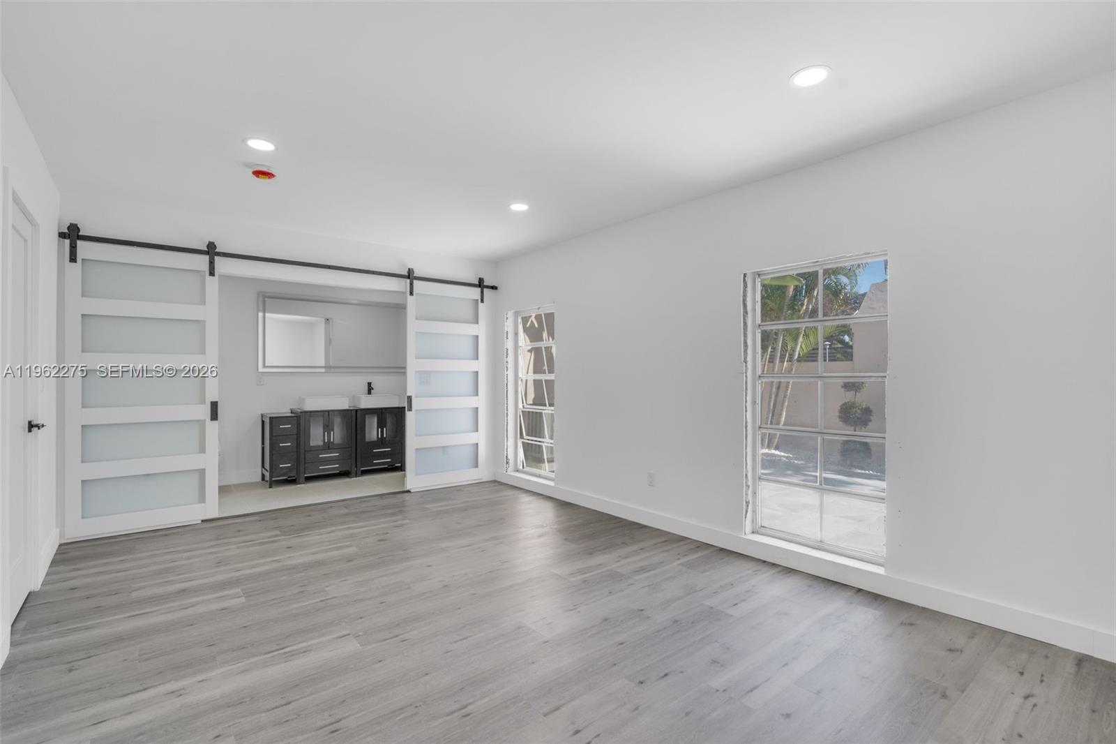 MIAMI LAKES GOLF COURSE V - Residential