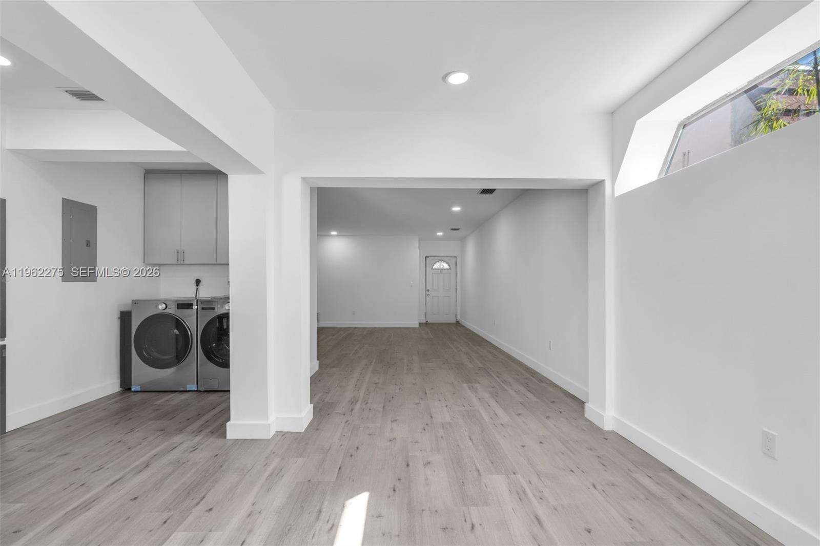 MIAMI LAKES GOLF COURSE V - Residential