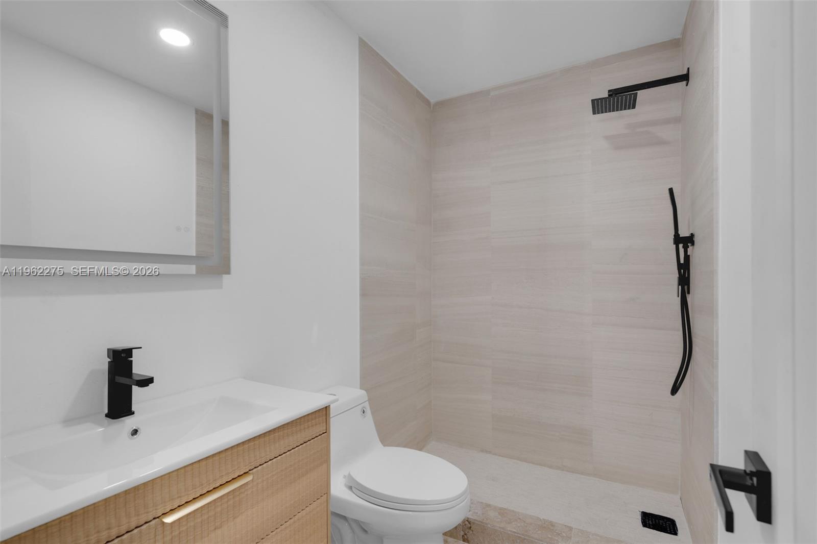 MIAMI LAKES GOLF COURSE V - Residential