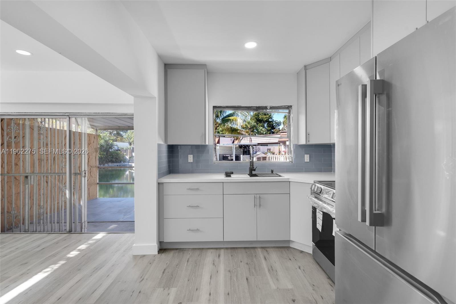 MIAMI LAKES GOLF COURSE V - Residential