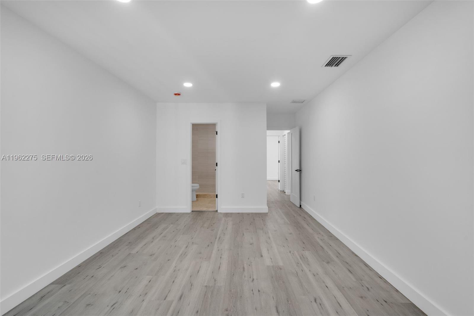 MIAMI LAKES GOLF COURSE V - Residential