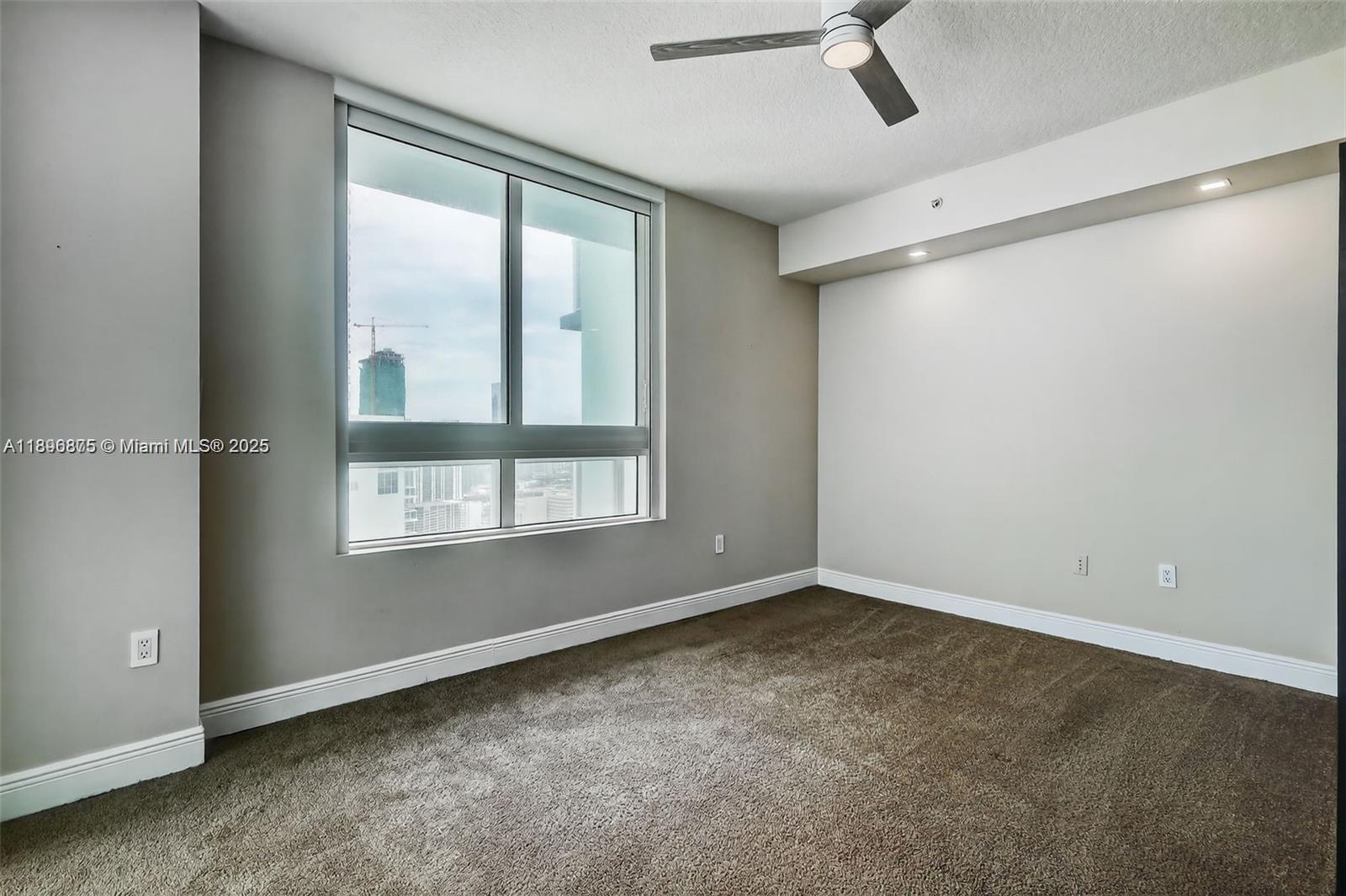 QUANTUM ON THE BAY CONDO - Residential