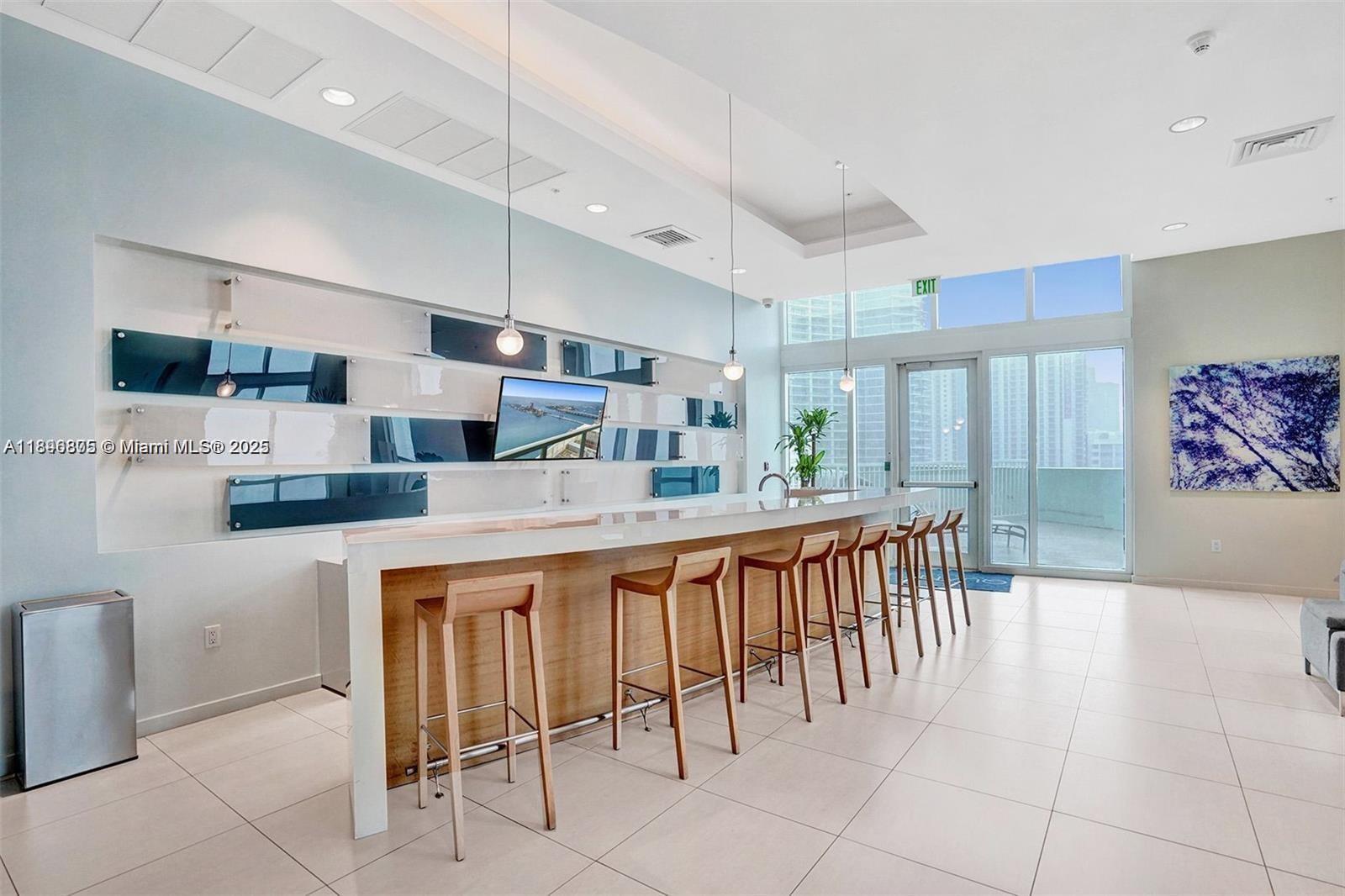 QUANTUM ON THE BAY CONDO - Residential
